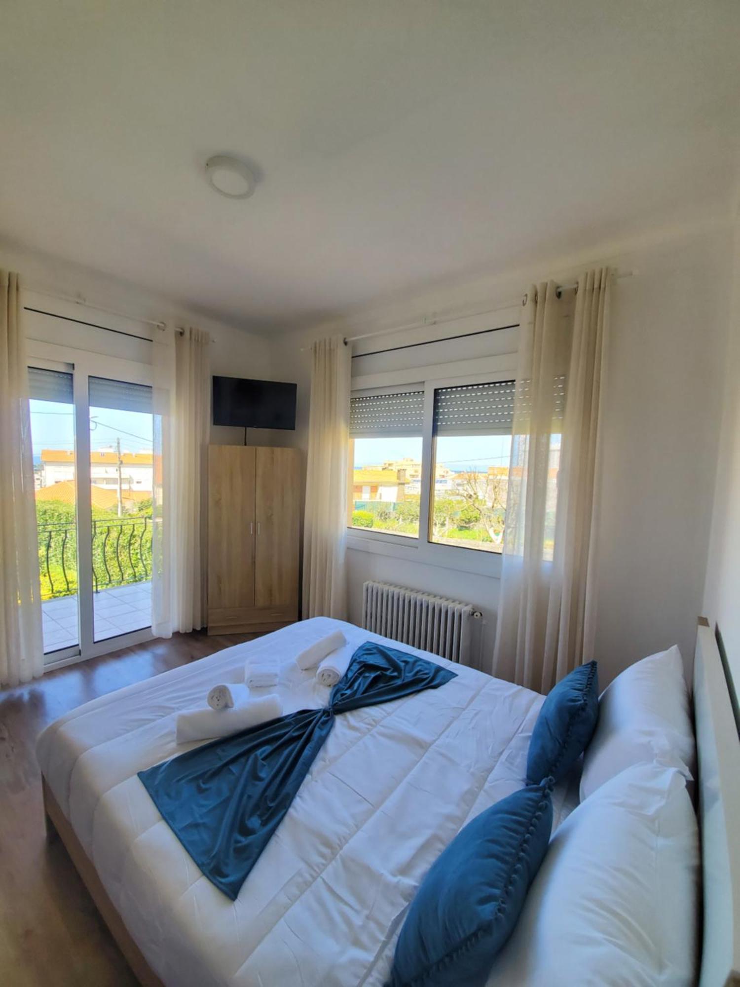 Quarto Duplo com Banheiro Compartilhado